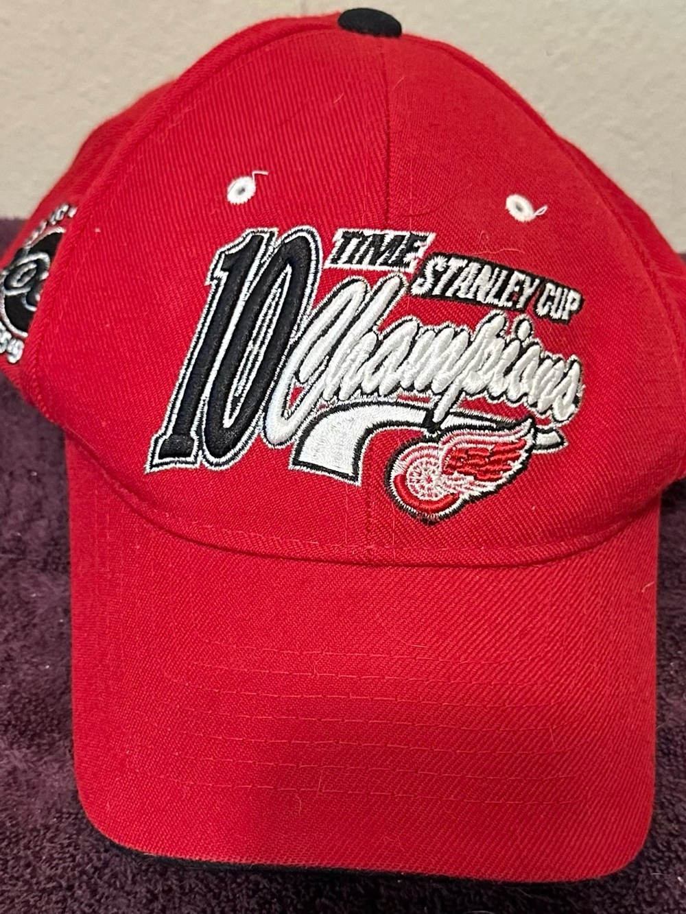 10 Time Stanley Cup Champions Detroit Red Wings Hat Zephyr baseball cap trucker
